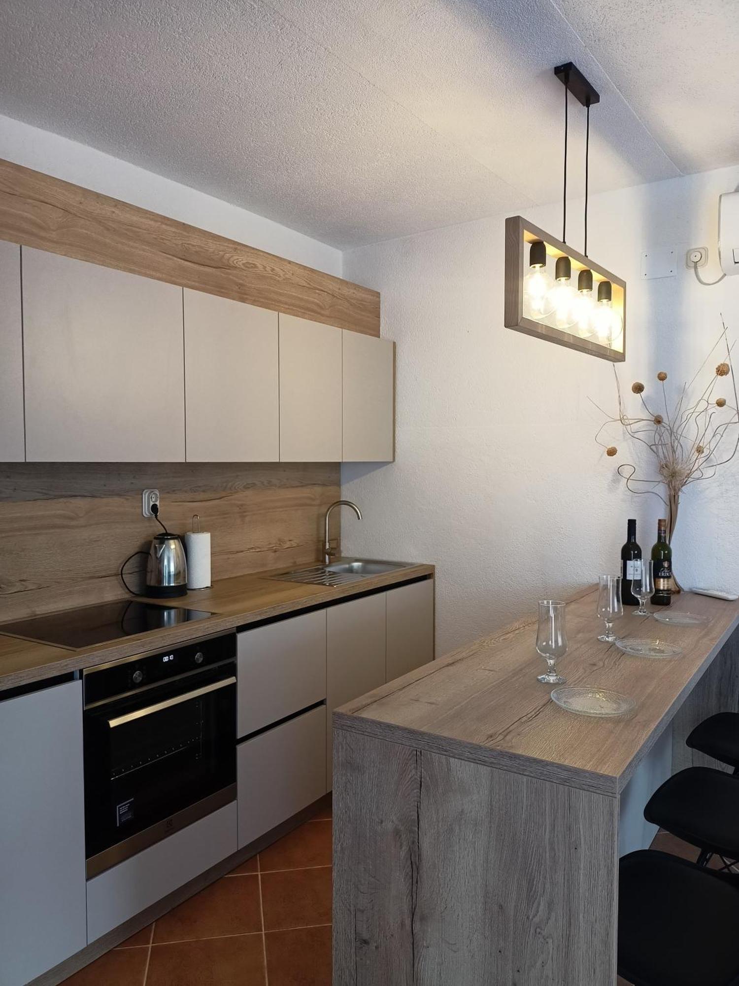 Village Apartment Zagvozd Ngoại thất bức ảnh